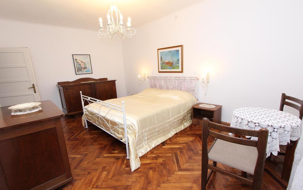 Guest House Aurora Rovinj Ngoại thất bức ảnh