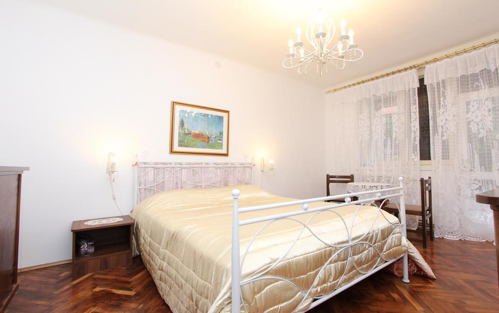 Guest House Aurora Rovinj Ngoại thất bức ảnh