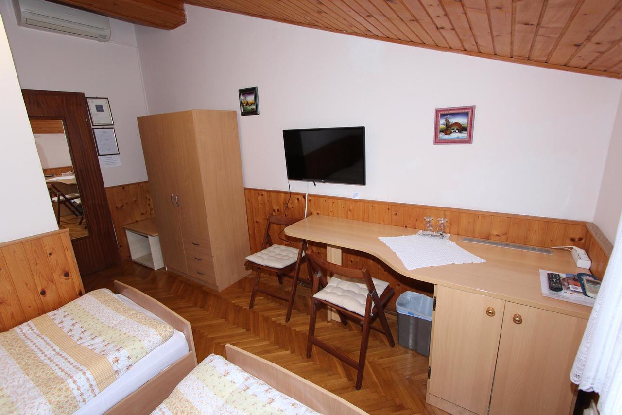 Guest House Aurora Rovinj Phòng bức ảnh