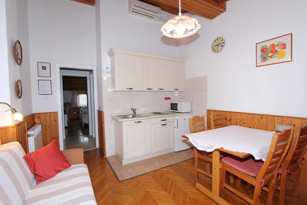 Guest House Aurora Rovinj Ngoại thất bức ảnh